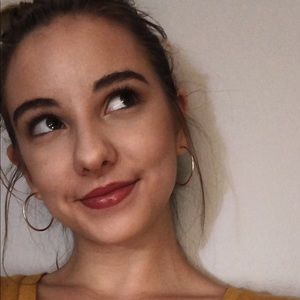 Meet your Posher, Megan